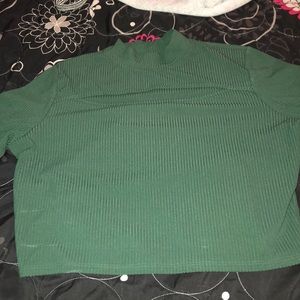 long sleeve cropped green top